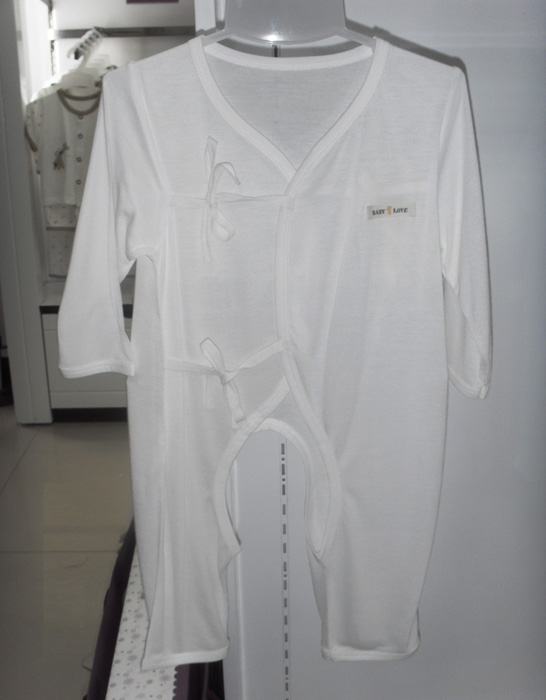 娃愛(ài)的蓓蓓系帶白色連體衣