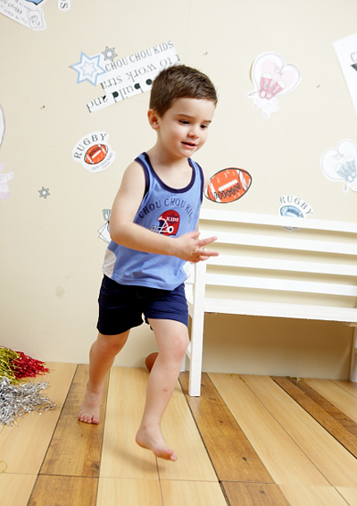 丑丑夏季時(shí)尚童裝