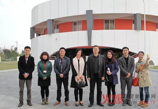 ��������ί�W�RζȫʳƷƷ���w�(y��n)�^�M(j��n)�п���