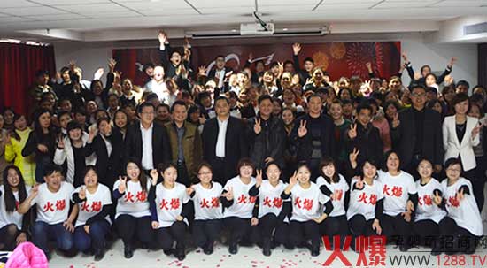 �������𱬻���