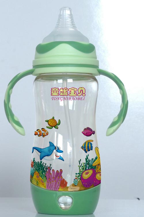 ͯ�݌�ؐ�б��A���Ԅ���ƿ�Gɫ