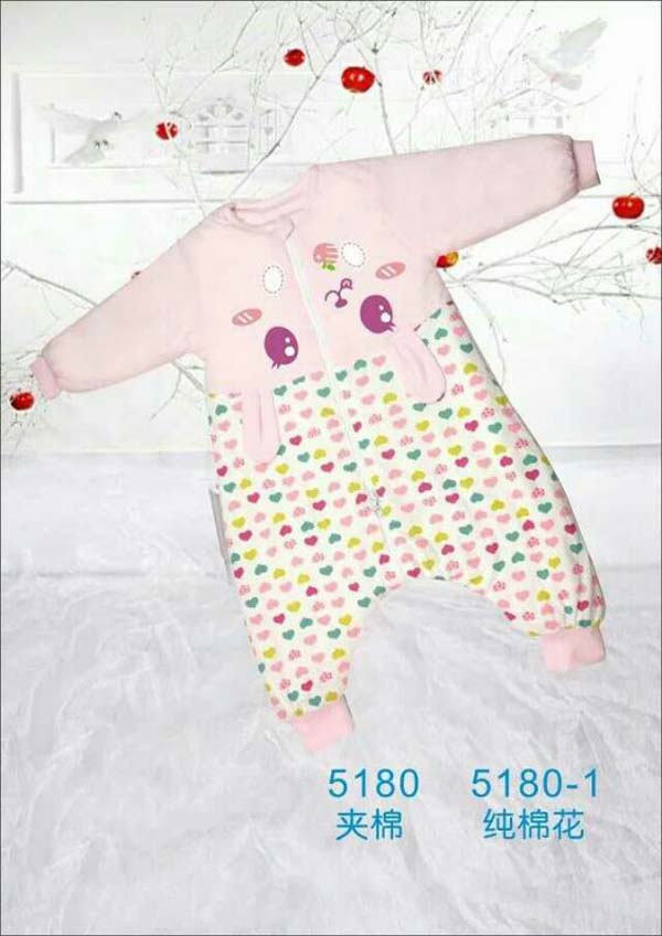 快樂(lè)小天天嬰兒保暖連體衣