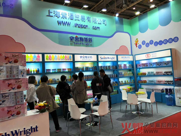 ������ʷ��˹�R�ص�Ʒ�����ྩ��չ ������ζС��ʳ����Ȧ��