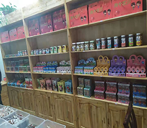  �T��aƷ���չʾ