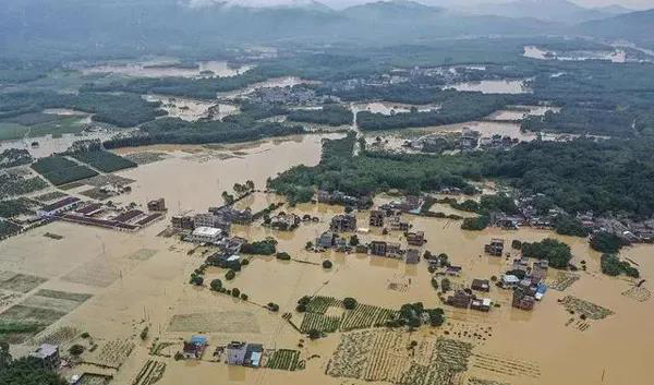 �YԮ���������˕r(sh��)�D�����������ʳƷ���Ї�(gu��)��ͯ��������(hu��)��ٛ(z��ng)���Y30���f(w��n)