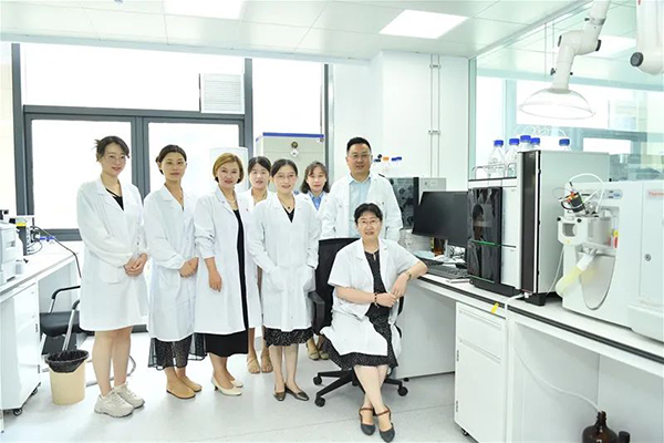 萬(wàn)哺樂與中歐營(yíng)養(yǎng)與健康聯(lián)合研究中心簽約合作6.jpg 萬(wàn)哺樂與中歐營(yíng)養(yǎng)與健康聯(lián)合研究中心簽約合作6.jpg