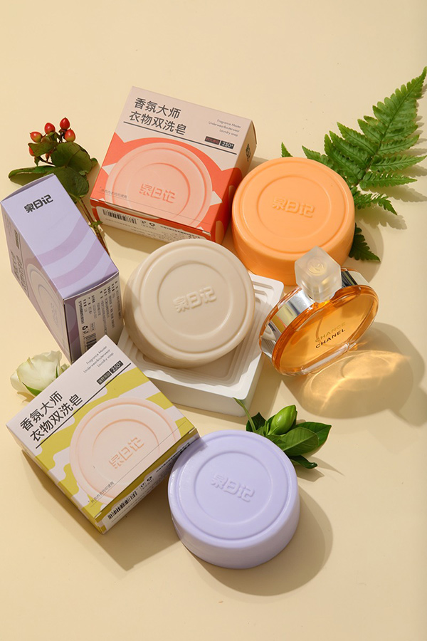泉日記香氛大師衣物雙洗皂.jpg