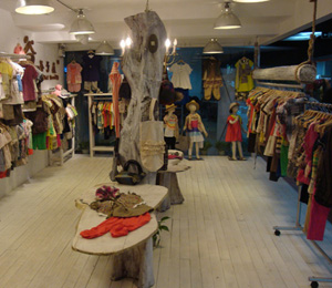 ������ͯ�b���u