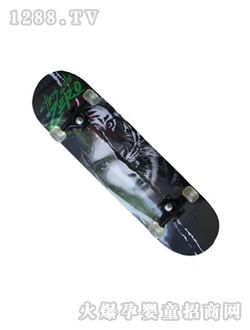 ���W�������^�񻬰�