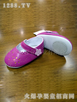 ��؈�{(l��n)����ɫ�냺Ь