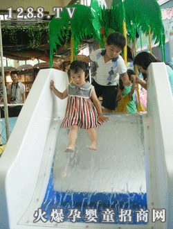 啵啵愛(ài)樂(lè)園瀑布滑梯