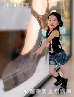 �H�H��ؐͯ��zӰ�r(sh��)�г���