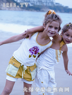 �����ƃ���ɫ���b