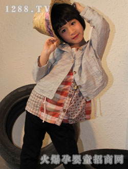 �����ݻ�ɫŮͯ����