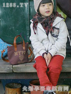 QQ��ؐ�r��Ůͯ���b