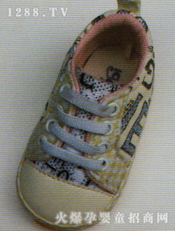 ؐ������ɫ�냺Ь