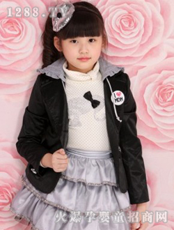 �Bñ�ɴ���ɫ���bС����