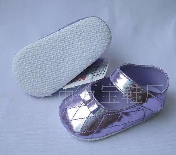 ��ɫ�οۋ냺�W(xu��)��Ь