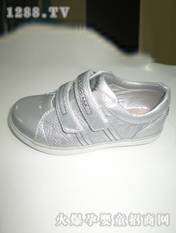 ��؈֮��(m��ng)�y��ɫŮͯЬ