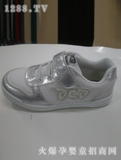 ��؈֮��(m��ng)�y��ͯЬ