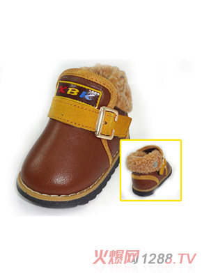 �����׿���ɫ�����냺Ь