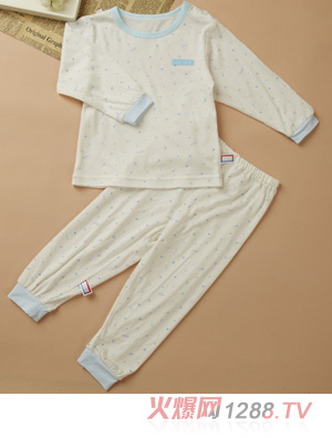 ��ɫС�~(y��)����̿�װ׆���M�������ڼ��_(k��i)��