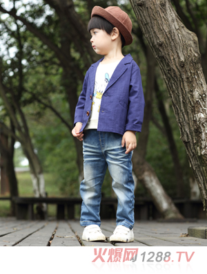 ���c(di��n)�neͯ���Ќ������b���{(l��n)ɫ